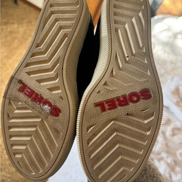 Out N about wedge sneaker - Picture 2 of 4